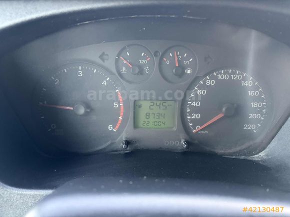 ÖZERLERDEN ARKA ÇEKER 155 LİK FORD TRANSİT