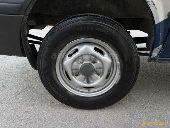 ÖZERLERDEN ARKA ÇEKER 155 LİK FORD TRANSİT