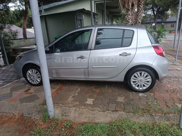 Sahibinden Renault Clio 1.2 Expression 2009 Model