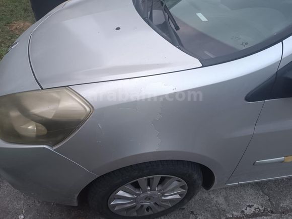 Sahibinden Renault Clio 1.2 Expression 2009 Model