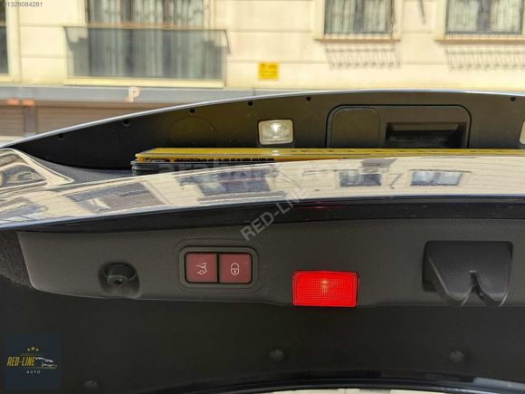 HATASIZ BOYASIZ E180 BURMESTER COMMAND EKRAN EXTRALI