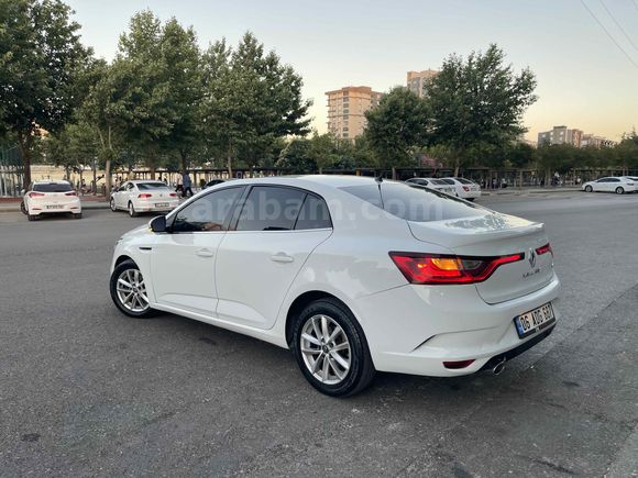  2016 model Renault Megane 4 1.5 dCi Touch EDC   
