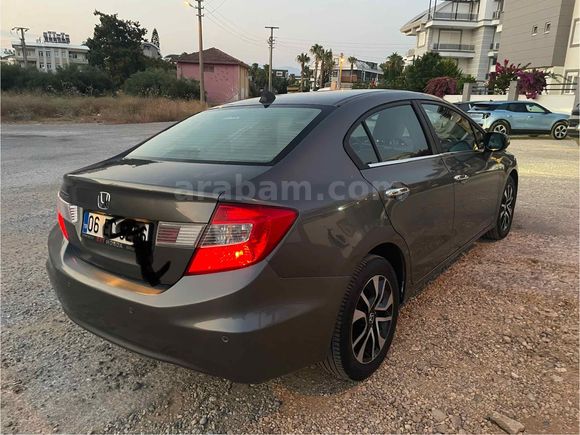 İlk Sahibinden Honda Civic 1.6i VTEC Eco Elegance 2015 Model 