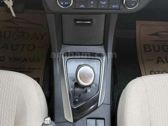 SB den TAKSA AÇIK TEMİZ OTOMATİK VİTES