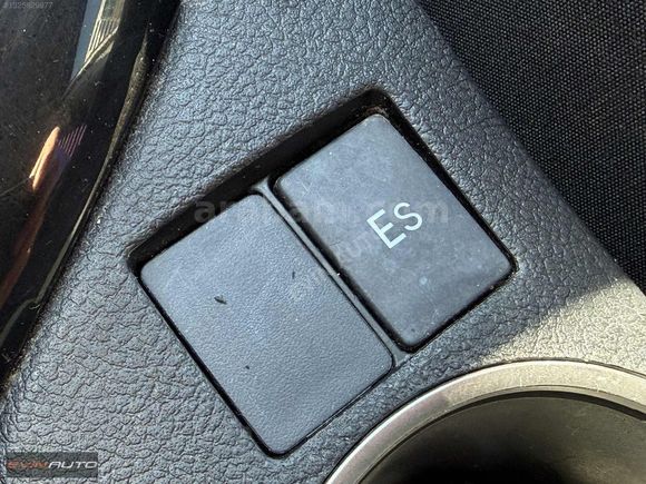 EVİN AUTO'DAN 2014 MODEL TOYOTA COROLLA 1.4 D-4D OTOMATİK TAKSİT