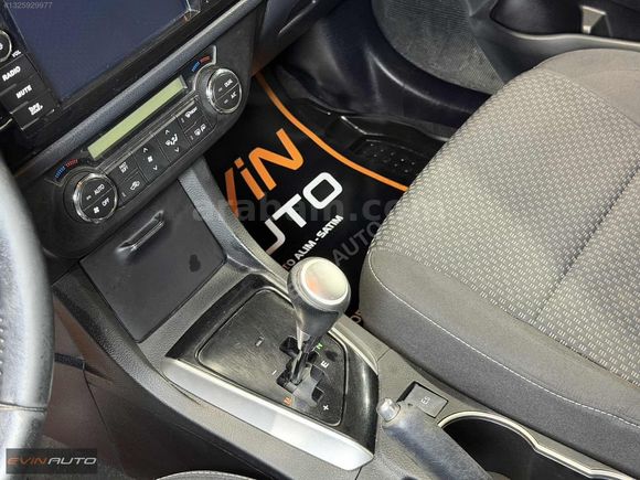 EVİN AUTO'DAN 2014 MODEL TOYOTA COROLLA 1.4 D-4D OTOMATİK TAKSİT