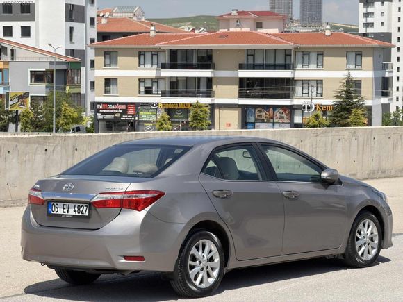 SERVİS BAKIMLI TEMİZ DİZEL OTOMATİK COROLLA