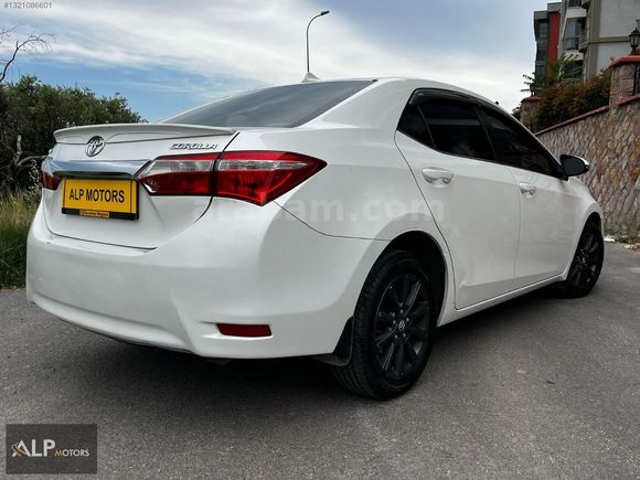 2015 TOYOTA COROLLA.. 1.4 D-4 ADVANCE