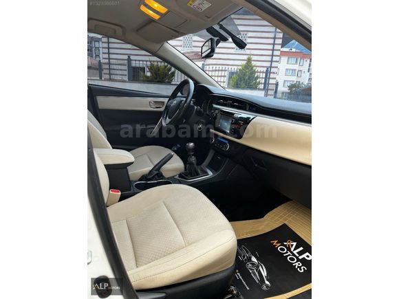 2015 TOYOTA COROLLA.. 1.4 D-4 ADVANCE