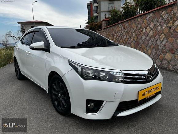2015 TOYOTA COROLLA.. 1.4 D-4 ADVANCE