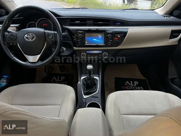 2015 TOYOTA COROLLA.. 1.4 D-4 ADVANCE