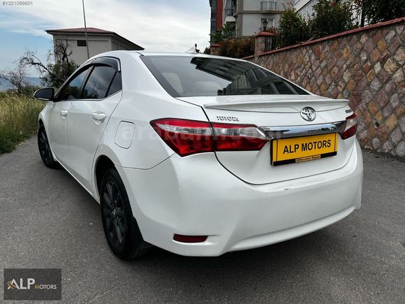 2015 TOYOTA COROLLA.. 1.4 D-4 ADVANCE