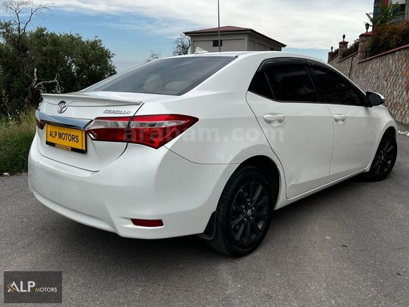 2015 TOYOTA COROLLA.. 1.4 D-4 ADVANCE