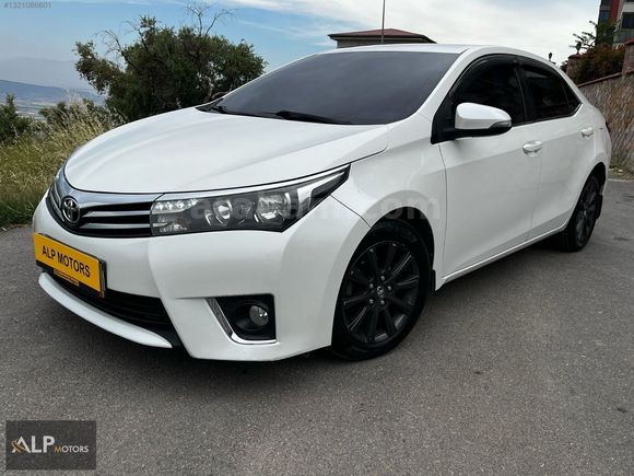 2015 TOYOTA COROLLA.. 1.4 D-4 ADVANCE