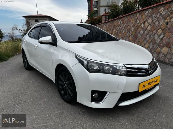 2015 TOYOTA COROLLA.. 1.4 D-4 ADVANCE