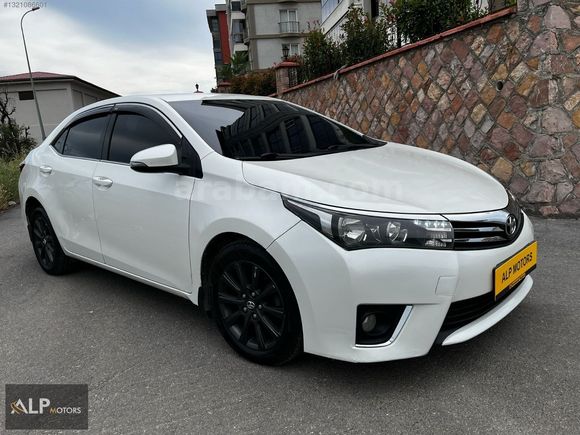 2015 TOYOTA COROLLA.. 1.4 D-4 ADVANCE