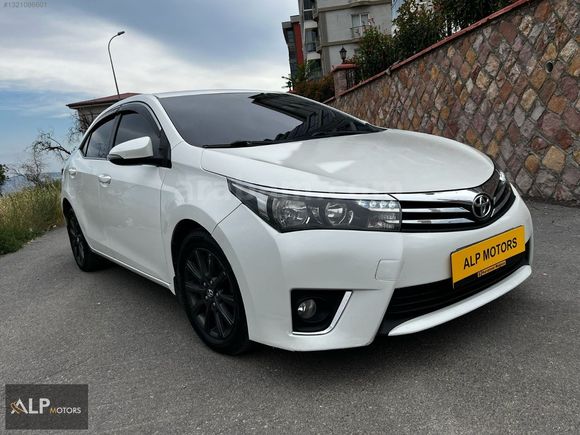 2015 TOYOTA COROLLA.. 1.4 D-4 ADVANCE