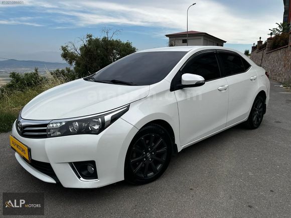 2015 TOYOTA COROLLA.. 1.4 D-4 ADVANCE