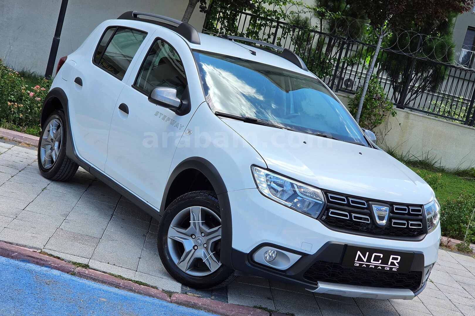 Galeriden Dacia Sandero 0.9 TCe Stepway Easy-R 2020 Model Konya 53.000 km Beyaz 6