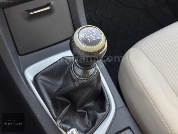 2015 DEĞİŞENSİZ ADVANCE PAKET 1.4 D-4D TOYOTA COROLLA