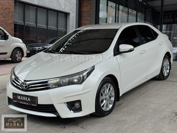 2014 MODEL DİZEL OTOMATİK 95 BİN KM DE ADVANCE COROLLA