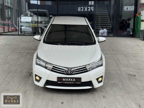 2014 MODEL DİZEL OTOMATİK 95 BİN KM DE ADVANCE COROLLA