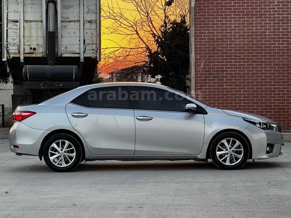 İKAY AUTO'DAN HATASIZ BOYASIZ 70.000 KMDE SERVİS BAKIMLI