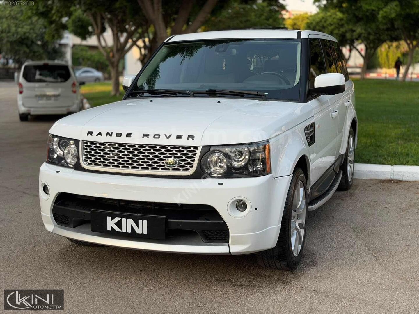 Galeriden Land Rover Range Sport 3.0 SDV6 HSE 2012 Model Antalya 212.000 km Beyaz 6