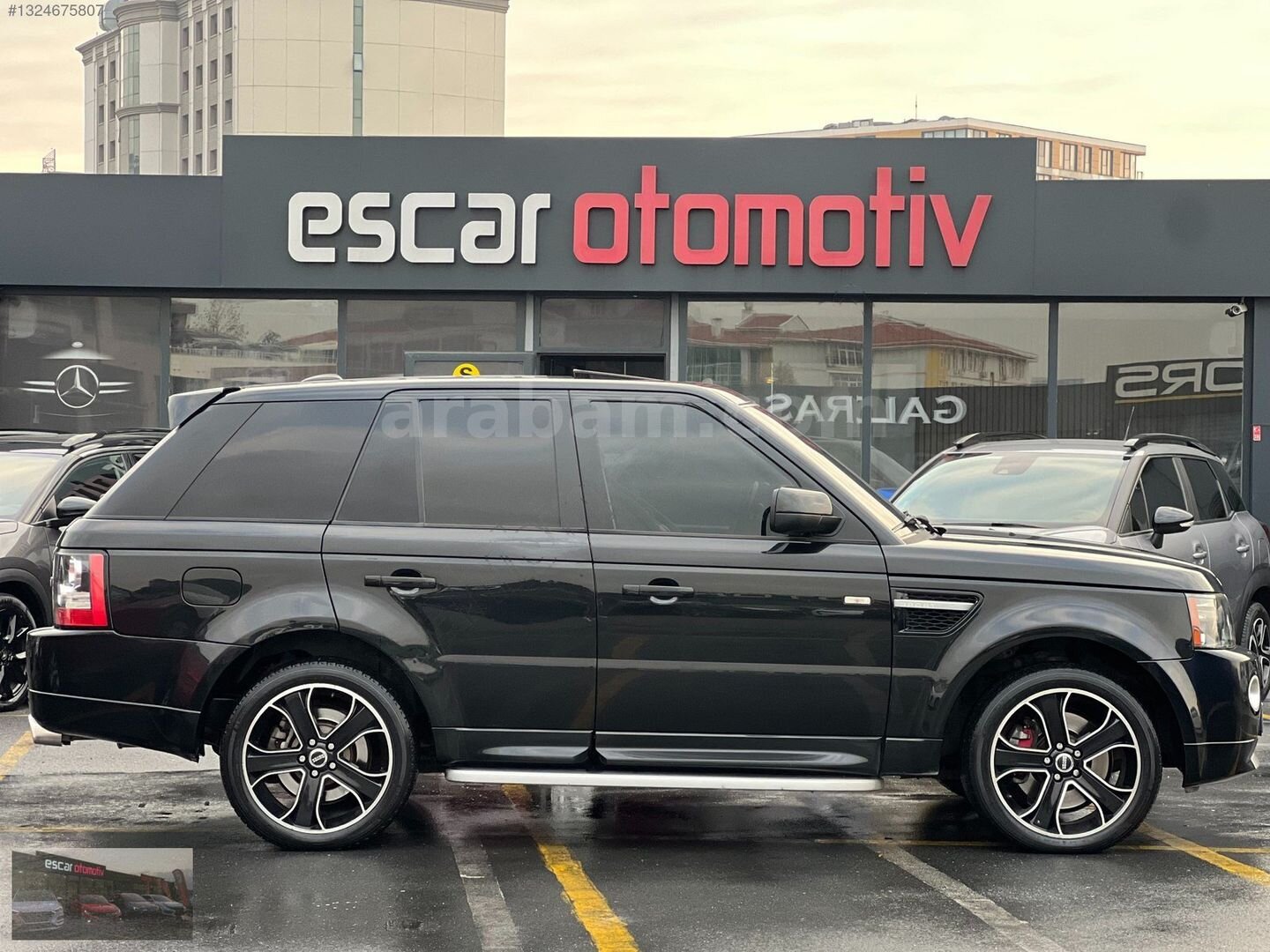 ESCAR OTOMOTİV'DEN 210 BİN KM'DE 2 PARÇA BOYALI RANGE ROVER 7