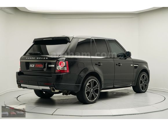 ESCAR OTOMOTİV'DEN 210 BİN KM'DE 2 PARÇA BOYALI RANGE ROVER