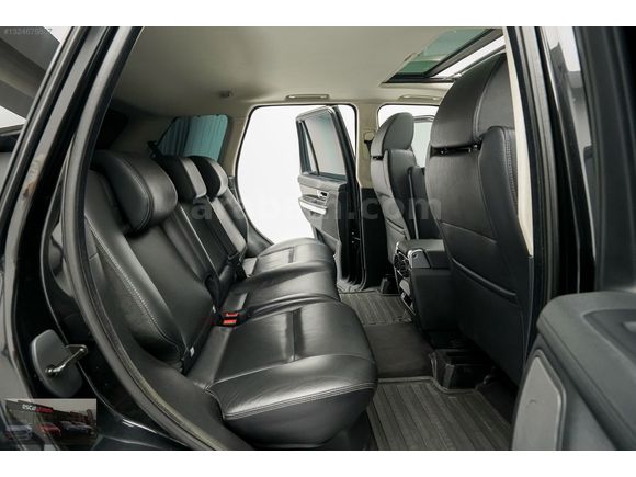 ESCAR OTOMOTİV'DEN 210 BİN KM'DE 2 PARÇA BOYALI RANGE ROVER