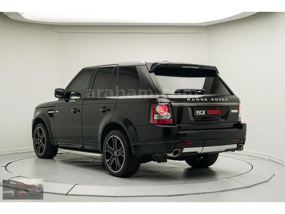 ESCAR OTOMOTİV'DEN 210 BİN KM'DE 2 PARÇA BOYALI RANGE ROVER