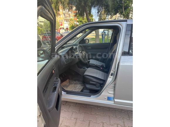 Galeriden Suzuki Swift 1.3 MT 4X4 2009 Model Antalya