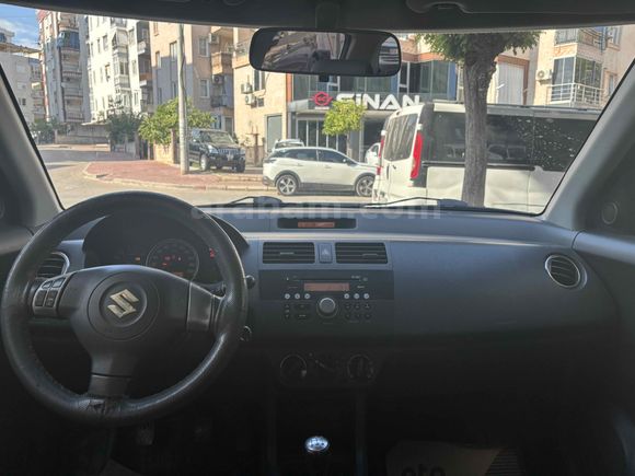 Galeriden Suzuki Swift 1.3 MT 4X4 2009 Model Antalya