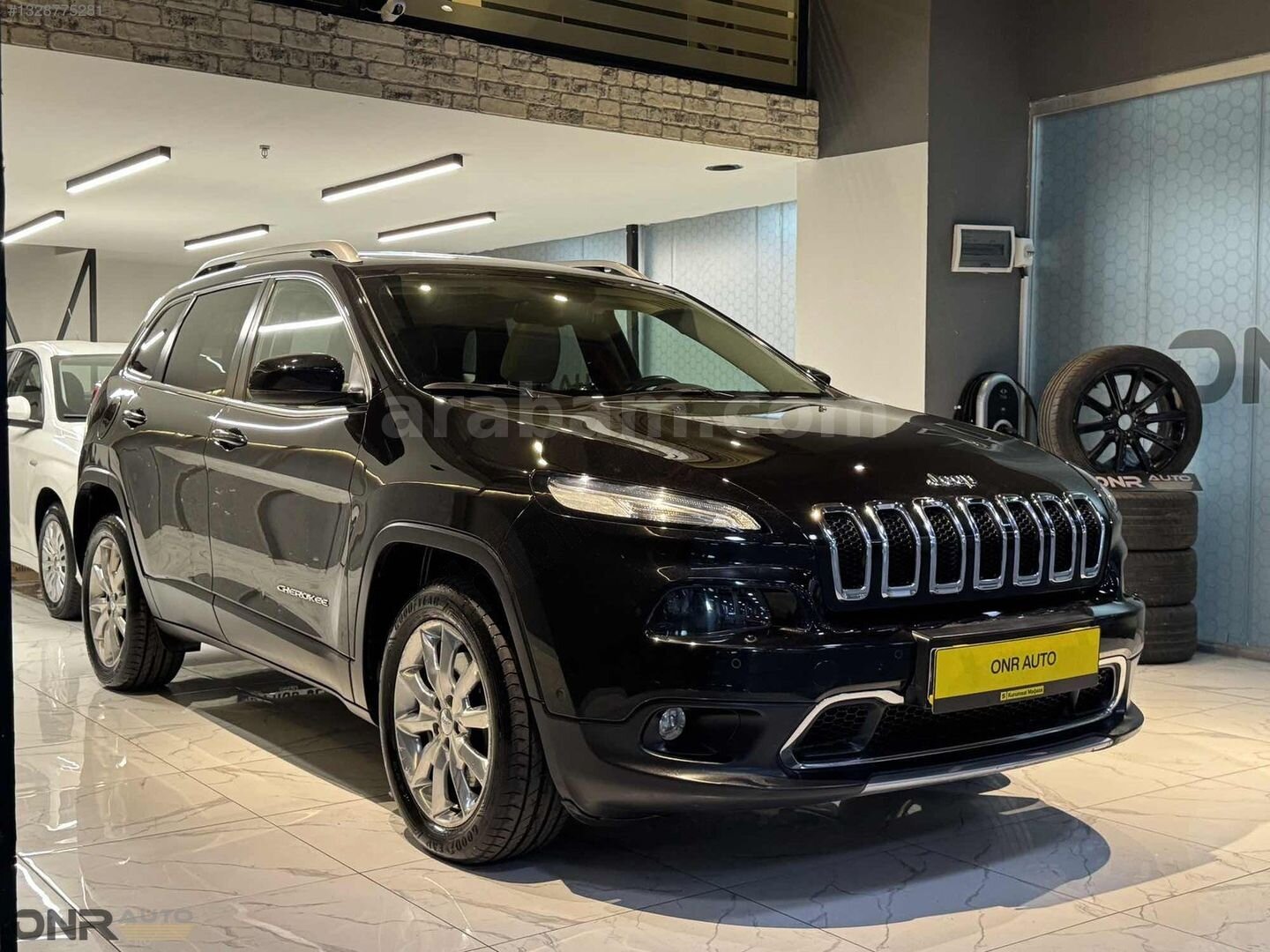 Galeriden Jeep Cherokee 2.0 TD Limited 2015 Model İstanbul 139.500 km Siyah 4