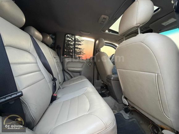 CAM GİBİ JEEP CHEROKEE 2.8 CRD OTOMOTİK 4 x4 FUL PAKET