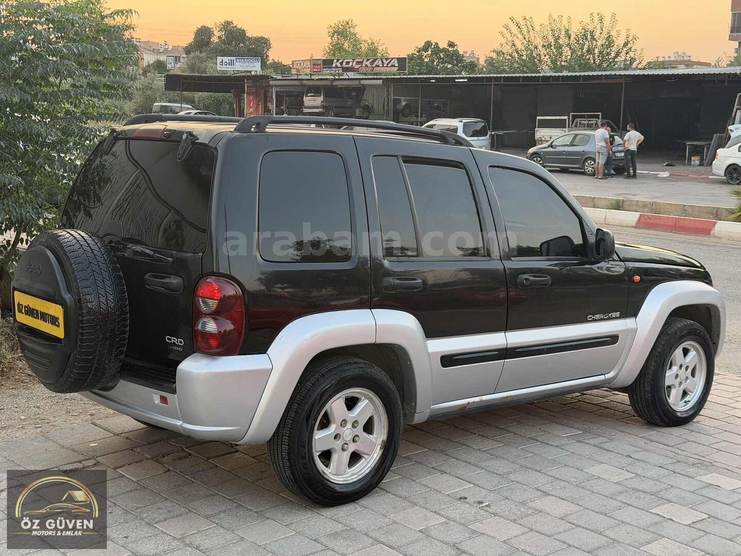 Galeriden Jeep Cherokee 2.8 CRD Limited 2004 Model Antalya 278.000 km Siyah 7