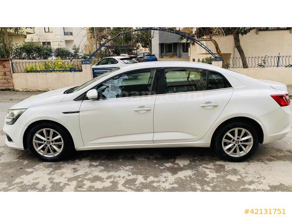 İLK ELDEN RENAULT MEGANE TOUCH 1.5DCDİZEL OTOMATİK 1.99 kredi