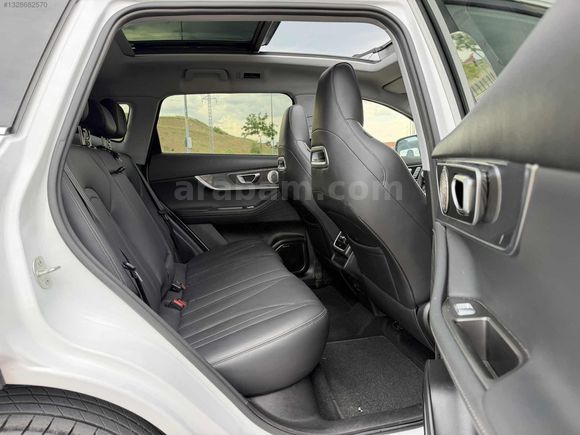 DEĞİŞENSİZ BOYASIZ TRAMERSİZ 2025 MODEL 6.001 BİN KM'DE CHERY