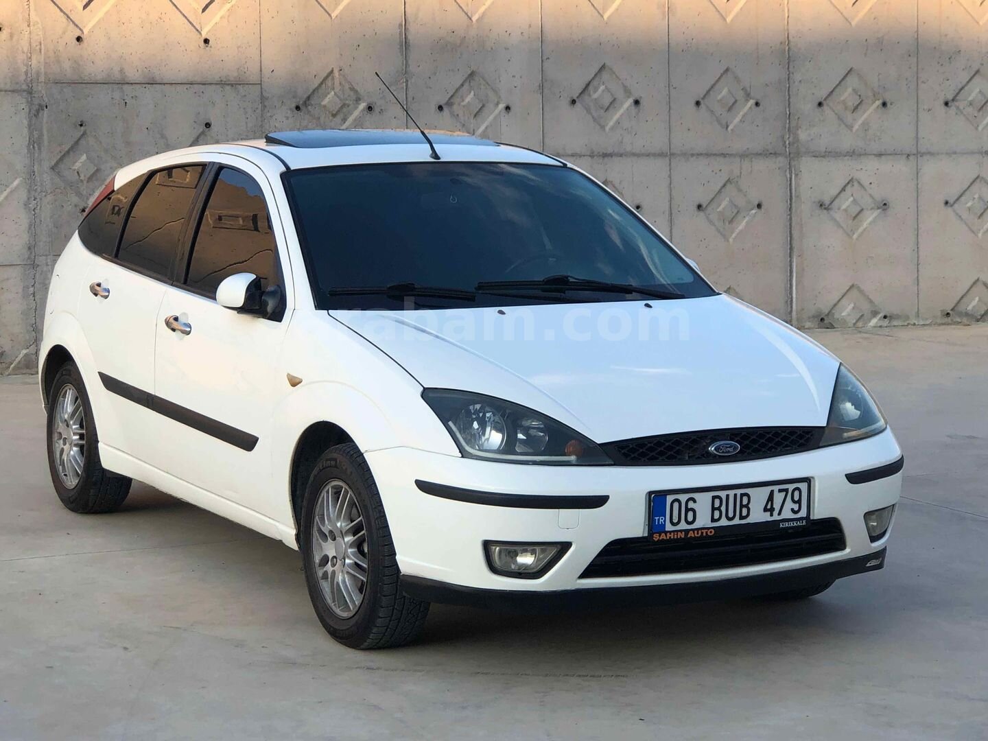 Galeriden Ford Focus 1.6 Blue Collection 2002 Model Kırıkkale 237.000 km Beyaz 2