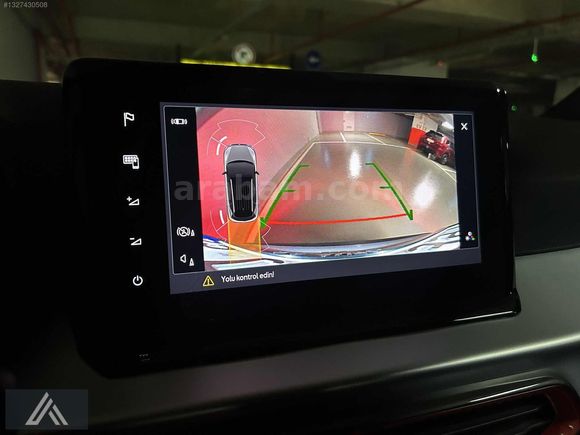 2024 MODEL 30.000KM YETKİLİ SERVİS BAKIMLI PLUS PAKET İLK SAHİBİ