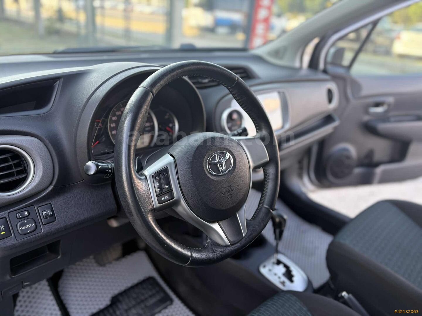 Galeriden Toyota Yaris 1.33 Fun 2012 Model Aksaray 168.000 km Gri 5