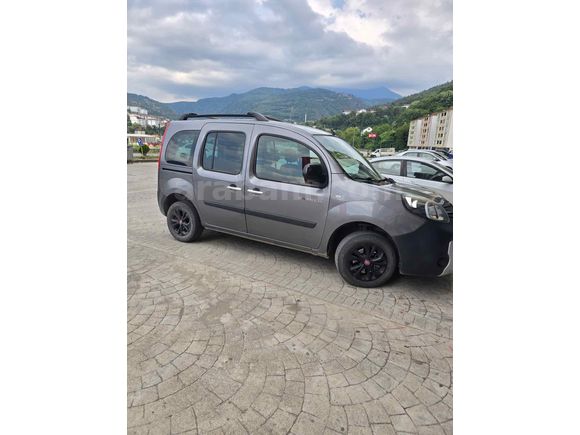 Sahibinden Renault Kangoo Multix 1.5 dCi Extreme 2017 Model 