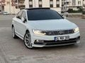R LİNA PASSAT