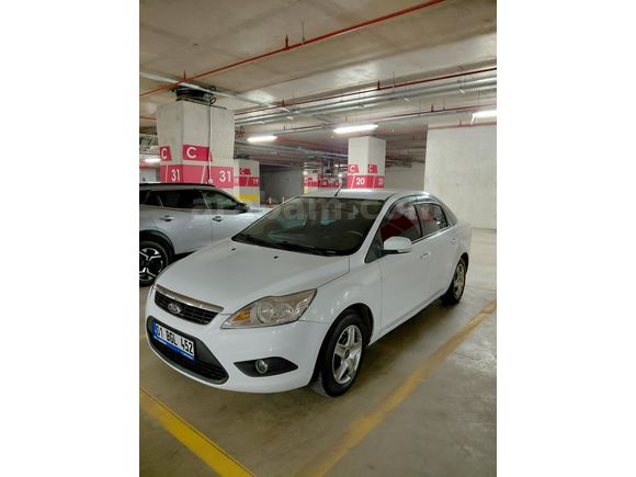 Sahibinden Ford Focus 1.6 Trend 2010 Model