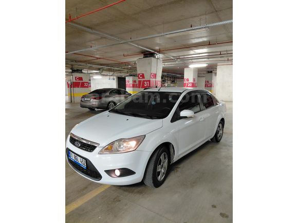 Sahibinden Ford Focus 1.6 Trend 2010 Model