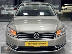 2012 VW PASSAT//HATASIZ//BOYASIZ/İLK SAHİBİNDEN/İC DIŞ ÖZEL RENK