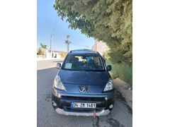 Sahibinden Peugeot Partner 1.6 HDI Adventure 2011 Model  261.000 km Mavi