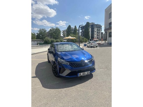 Sahibinden Renault Clio 1.0 TCe Techno Esprit Alpine 2023 Model 