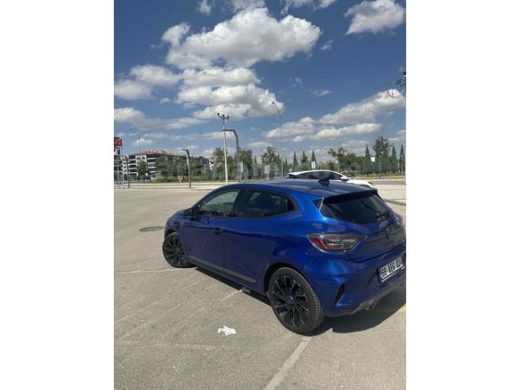 Sahibinden Renault Clio 1.0 TCe Techno Esprit Alpine 2023 Model 